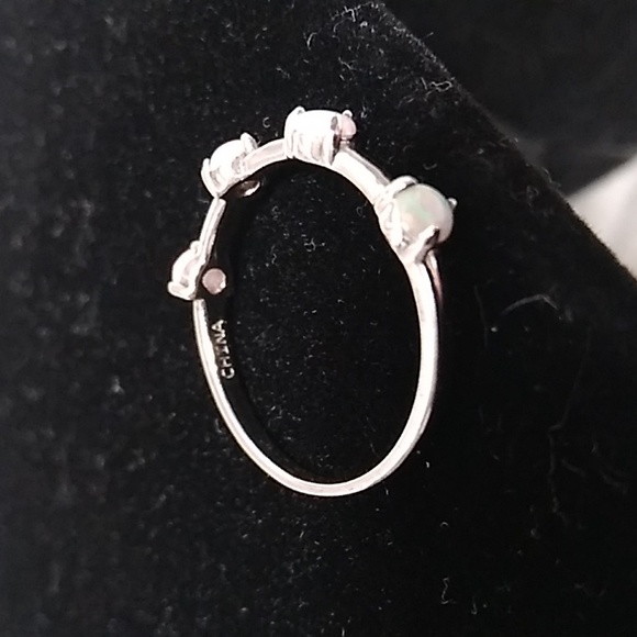 SALE! NWOT Dainty 925 Stamped White Opal Ring 💍 - Picture 5 of 6